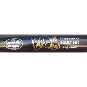   Baseball Bat   2000TH Hit BOLD 9 5 10 SIG JSA
