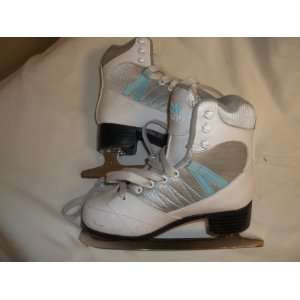  Soft Cameo White Ice figure skates   SIze 1 (youth)   only 