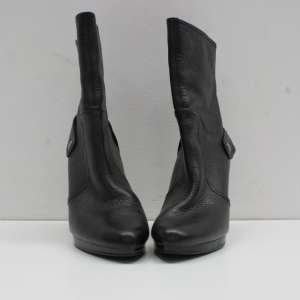 SIMPLY VERA VERA WANG Leather Black Boots Size 8.5M  