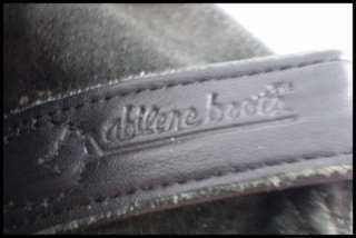 Very nice pair of Abilene leather cowboy boots. These boots have thick 