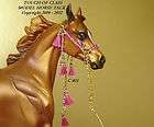 MODEL HORSE ARABIAN HALTER LSQ CM Breyer Peter Stone CL