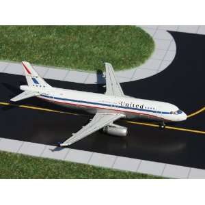  Gemini Jets United A320 200 Model Airplane Toys & Games