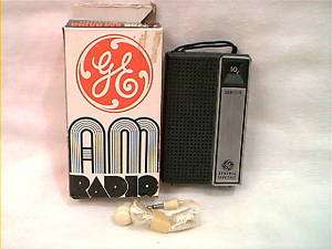 1960S GE 7 2705 AM TRANSISTOR RADIO MINT IN BOX WORKS  