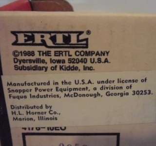Ertl Snapper Rear Engine Rider Mower diecast 1/12 scale 1988 Ertl 