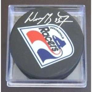   Puck   Indianapolis Racers Authentic WGA   Autographed NHL Pucks
