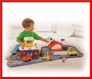 Fisher Price LITTLE PEOPLE DISCOVERY AIRPORT *NEW*  