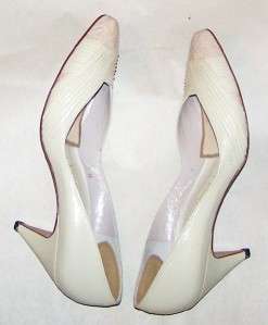 Evan Picone Womens Bone and Snake Pumps in size 7 N  