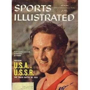  Vasili Kuznetsov autographed Sports Illustrated Magazine 