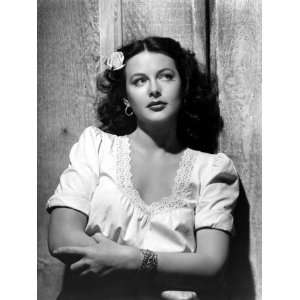  Hedy Lamarr in Tortilla Flat, May 1942 Premium Poster 