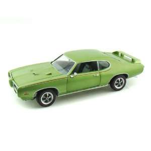  1969 Pontiac GTO Judge 1/18 Limelight Green Metallic Toys 