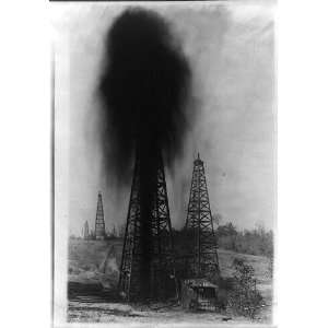   oil field,well,industry,commercial,economics,c1919