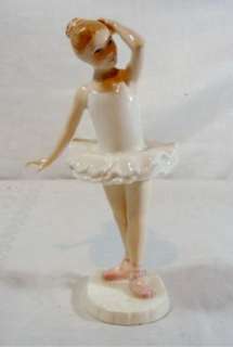 Royal Doulton Figurine HN3395 Little Ballerina  