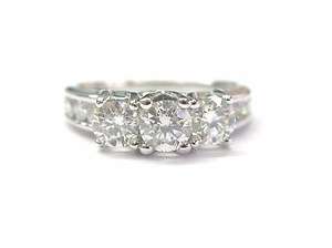 Fine 3 Stone Diamond Engagement Jewelry Ring 1.96Ct  