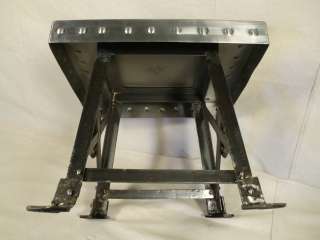 Decorative Industrial Metal Pedestal/Table (8195)r.  