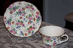 Erphila   Dorset Cheery Chintz   Vintage Cup/Saucer Set  