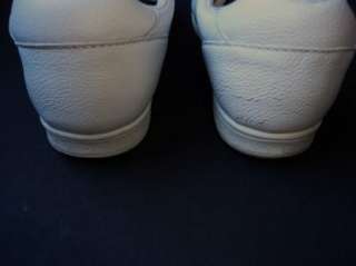 HOT LISTING COBBIE CUDDLERS White SNEAKERS Womens Shoes Size 9M FAST 