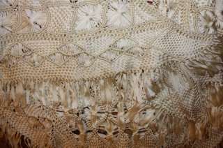 Vtg ivory crochet shawl wrap *Beautiful vintage  