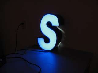 Channel letter S neon blue 20 tall  