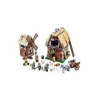  LEGO Castle Medieval Market Village (10193) Toys & Games