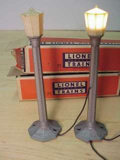 WOW  Offered for sale are TWO (2) vintage Lionel No. 71 STREET LAMPS 