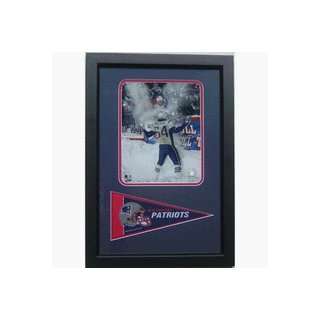  Teddy Bruschi Framed 8 x 10 Photograph with Mini Pennant 