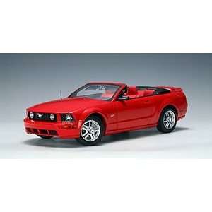 Autoart 118 2005 Ford Mustang GT Convertible torch red 