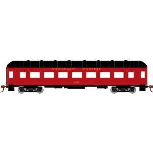  HO RTR Arch Roof Coach, CPR #1344 Toys & Games