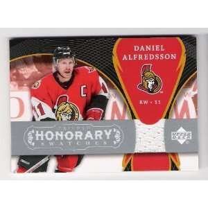 DANIEL ALFREDSSON 2007 08 Upper Deck Trilogy Honorary Swatches JERSEY 