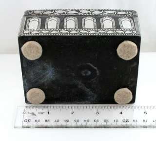 ANTIQUE INDIAN BIDRI BOX WITH STERLING SILVER INLAY  