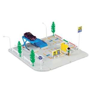  Tomica Hypercity Parking Lot Playset   USA Toys & Games