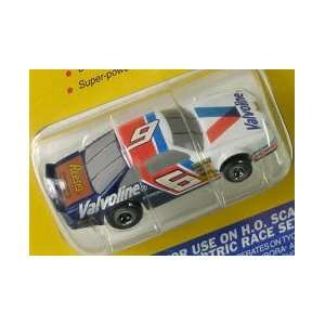   Valvoline #6 Nascar Fast Tracker Slot Car (Slot Cars) Toys & Games