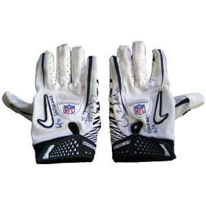   Game Used Gloves (12/19/2010) 