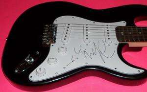 LIL WAYNE AUTOGRAPHED HAND SIGNED GUITAR *EXACT PROOF*  