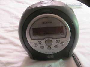 Audiovox Dual Alarm Clock AM/FM CD Player CD1172 NICE  