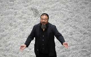 Ai Weiwei】PORCELAIN SUNFLOWER SEEDS TATE LONDON 100 pc  