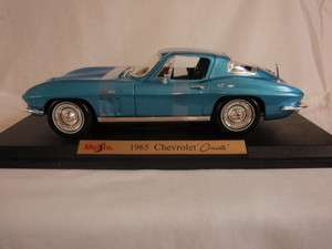 1965 Chevrolet Corvette Coupe   Metal Die Cast 1/18 Scale Model Car 