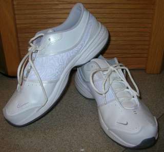 New Womens Nike FCS White Shoes Size 11 athletic running  