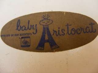 Vintage White Wicker Basket Baby Infant CRIB CRADLE BASSINET BASSINETT 