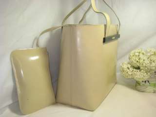 Vintage GUCCI Cream Leather Shoulder Bag with Pouch  