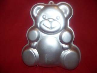   1982 WILTON TEDDY BEAR/GUMMI/PLUSH CAKE BAKING PAN OR MOLD  