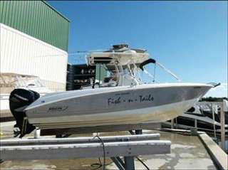 2007 Boston Whaler 270 Outrage, Twin 225 Mecury Verados with Low Hours 