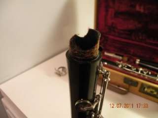   & HAWKES EDGWARE Bb CLARINET MADE IN THE ENGLAND WITH CASE  