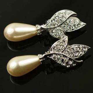 White GP Swarovski Crystal Pearl Earring Clip on J575  