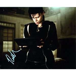  ROONEY MARA (The Girl with the Dragon Tattoo) 8x10 Female 