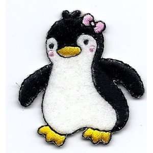  Animals Baby Penguin w Hair Bow   Iron On Applique /Arctic 