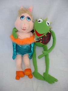 Lot Muppets Puppets Gonzo Piggy Kermit VHS Jim Henson Large Plush 