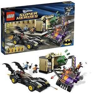 LEGO DC UNIVERSE 6864 Batmobile and The Two Face Chase FREE SHIP 