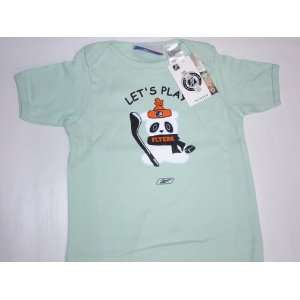   NHL Reebok Baby/Infant Green Lets Play T Shirt
