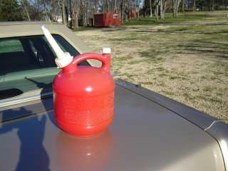   25 Gal Plastic Gasoline Gas Can with Eagle Spout   NICE  