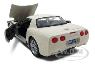 CHEVROLET CORVETTE C5 Z06 WHITE 124 DIECAST MODEL CAR BY MAISTO 31989 